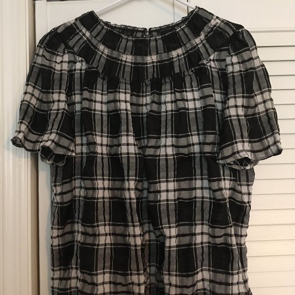 Ann Taylor Black/White Plaid smock neck top